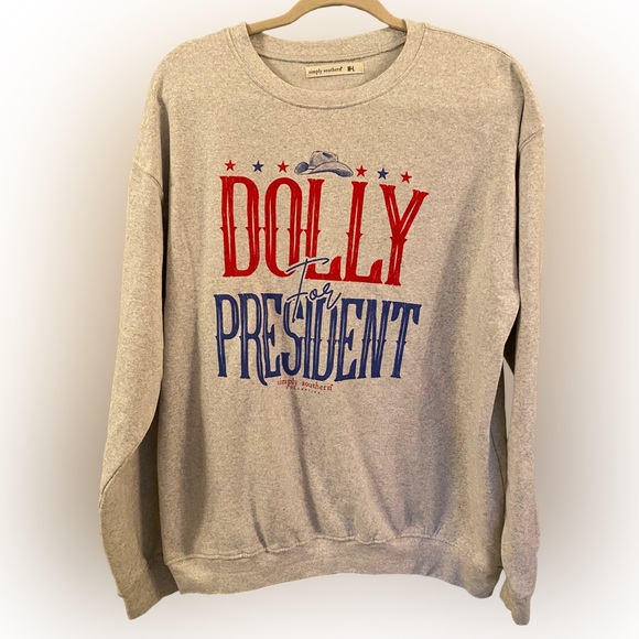 Simply Southern Dolly for President Heather Gray Sweatshirt - Size M-L - Picture 1 of 6